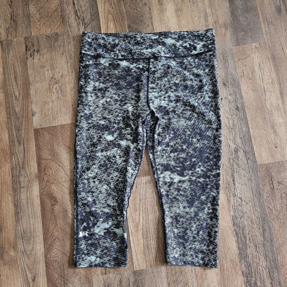Under Armour HeatGear Compression Capri Leggings XL Black White Print Athletic
